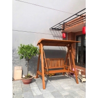 xích đu gỗ sân vườn